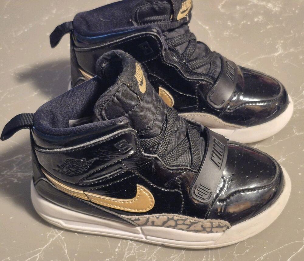Nike Air Jordan Legacy 312 Black/Metallic Gold/White Toddler Size 9C